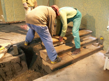 Rekonstrukce pískovcových prvků v Synagoze Rakovník