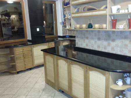 Kuchyňská deska Absolut Black , Most